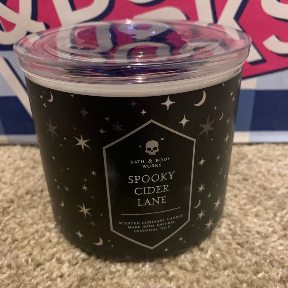 Bath & Body Works Spooky Cider Lane 3 Wick Candle